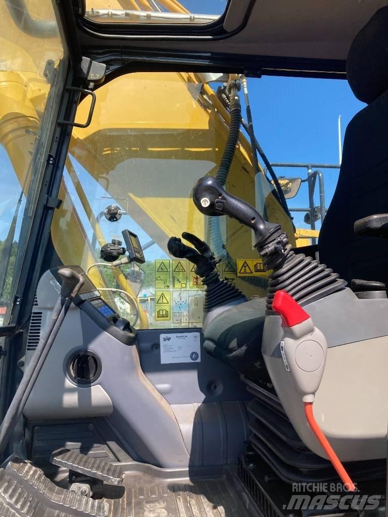 Komatsu PC 210 LC-11 Crawler excavators