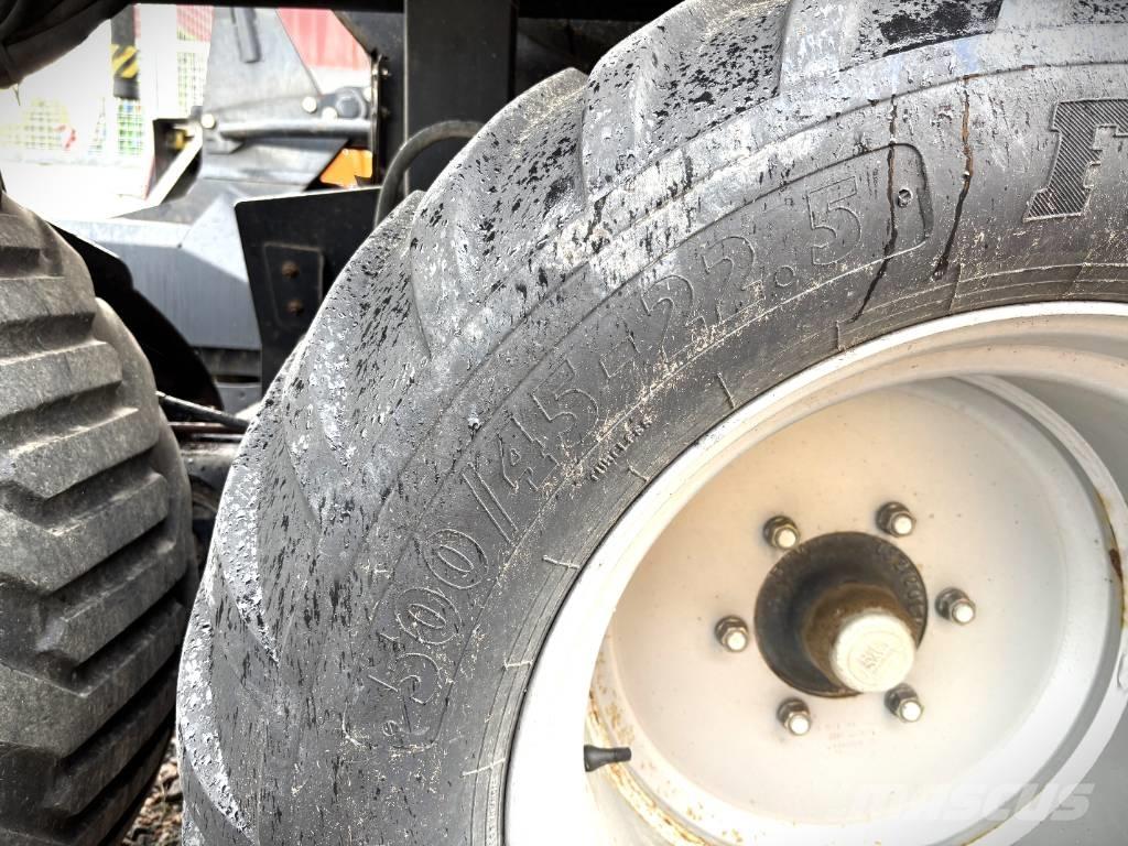 Kuhn VBP 2160 Round balers