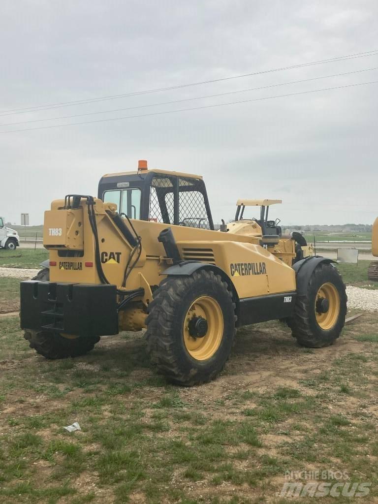 CAT TH83 Telescopic handlers