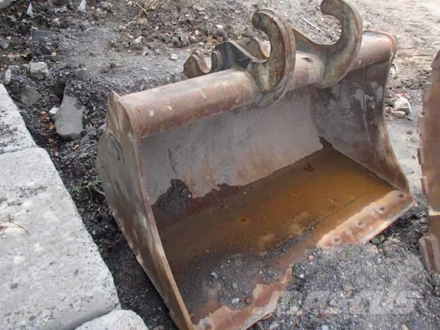 John Deere 245 GLC Crawler excavators