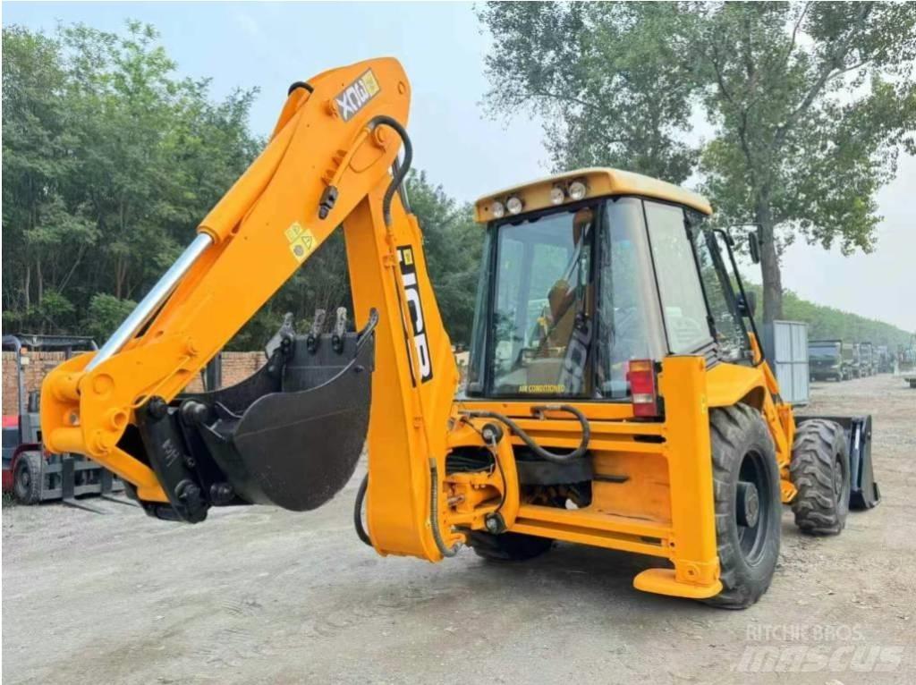 JCB 3 CX Backhoe