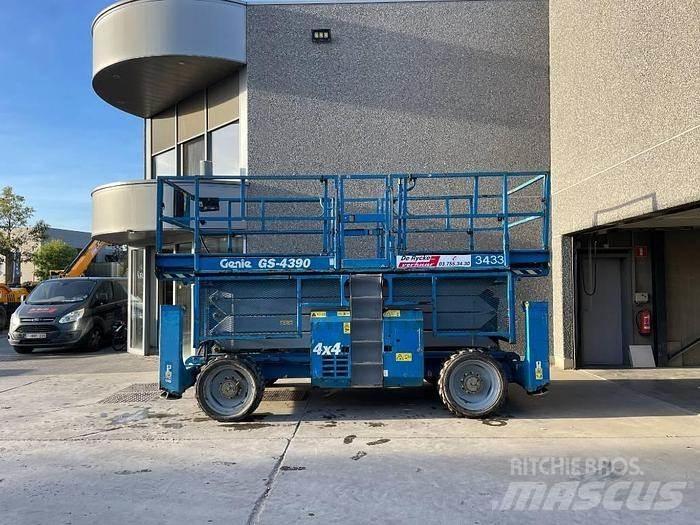 Genie GS4390RT Scissor lifts