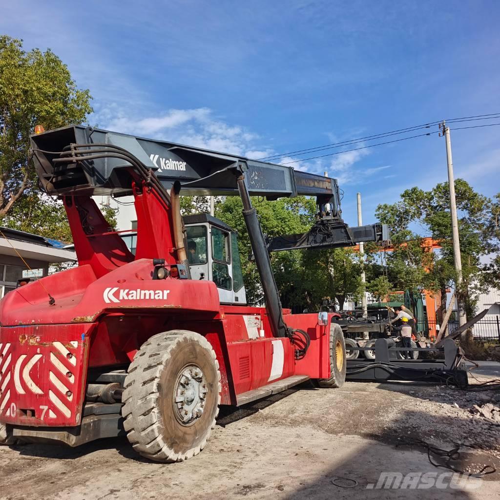 Kalmar DRT 450 Reach stackers