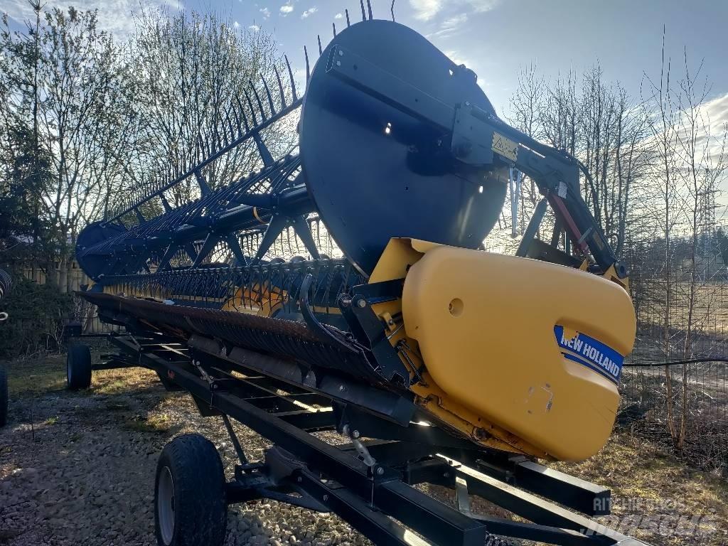 New Holland 8630 Combine harvester heads