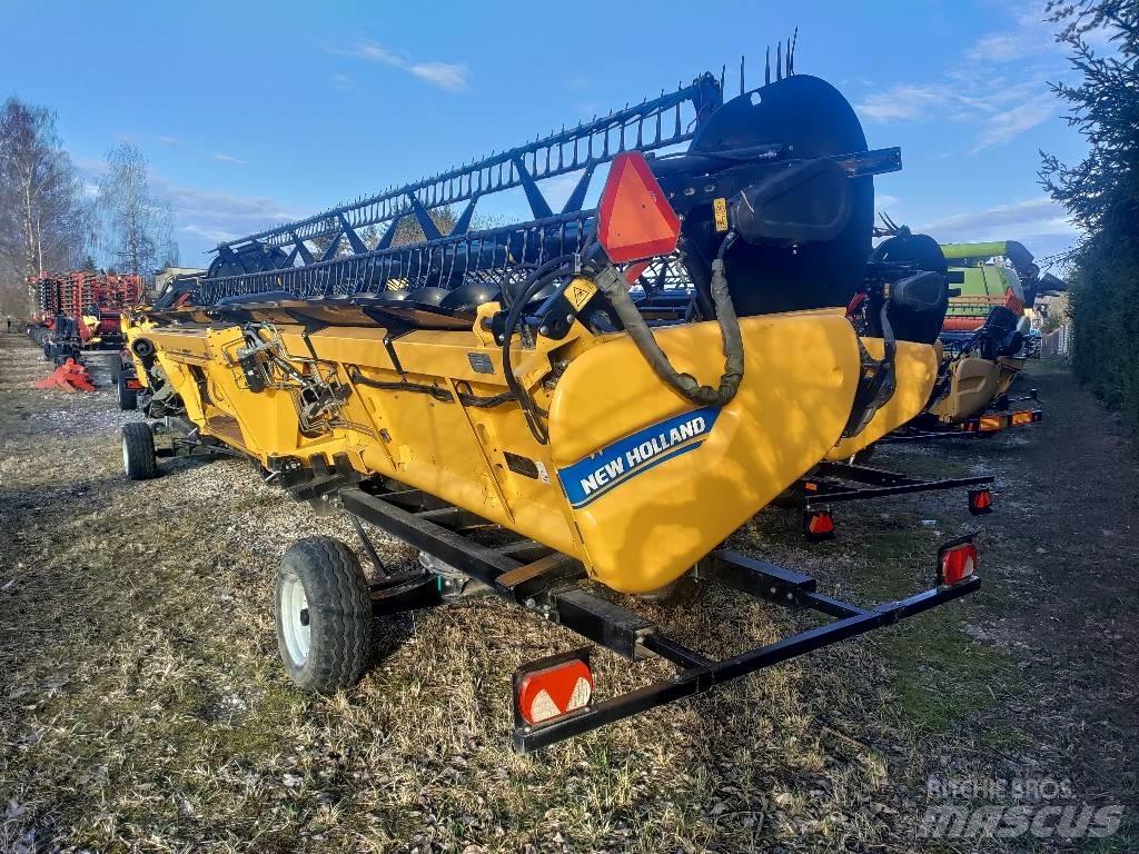 New Holland 8630 Combine harvester heads