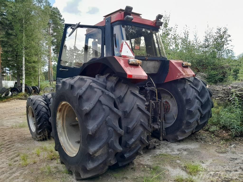 CASE 1455 XL Tractors