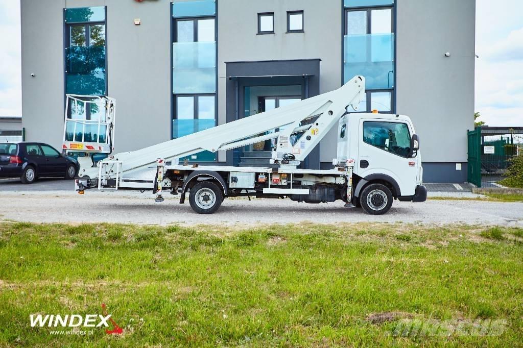 CMC PLA 250 Truck mounted platforms