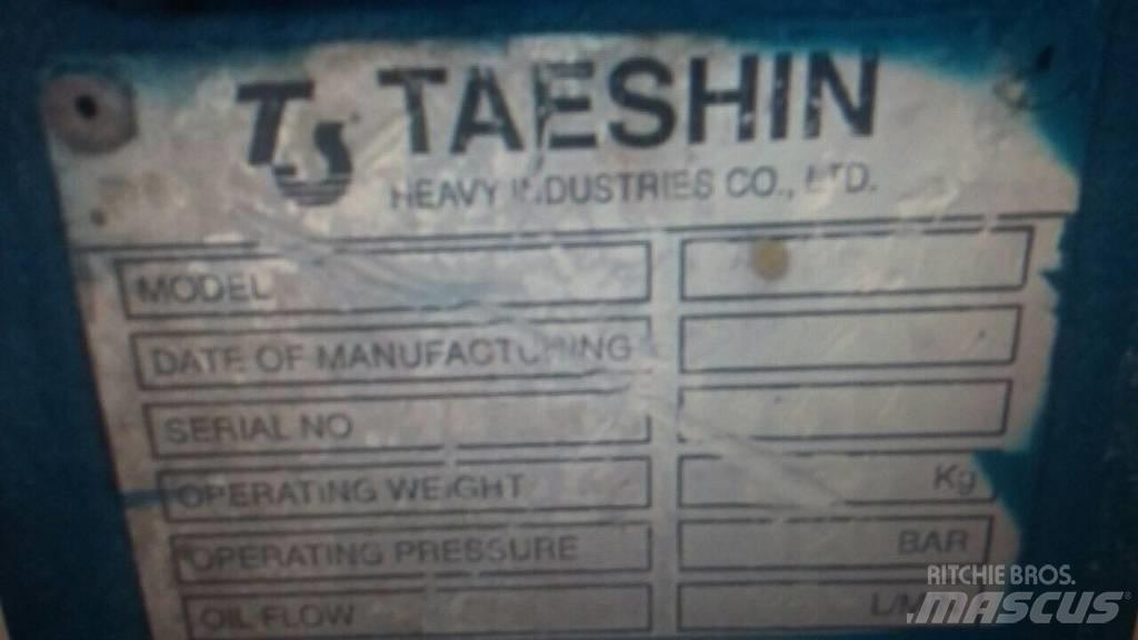  TAESHIN tb 35 Hydraulic pile hammers