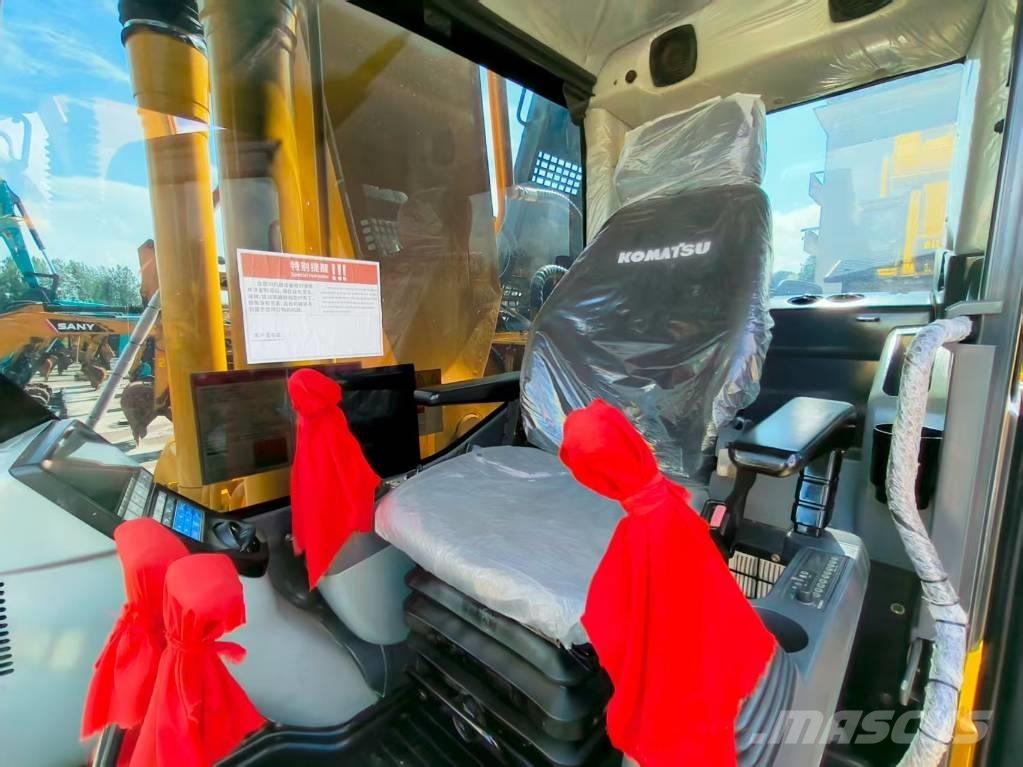 Komatsu PC 220-8 Crawler excavators