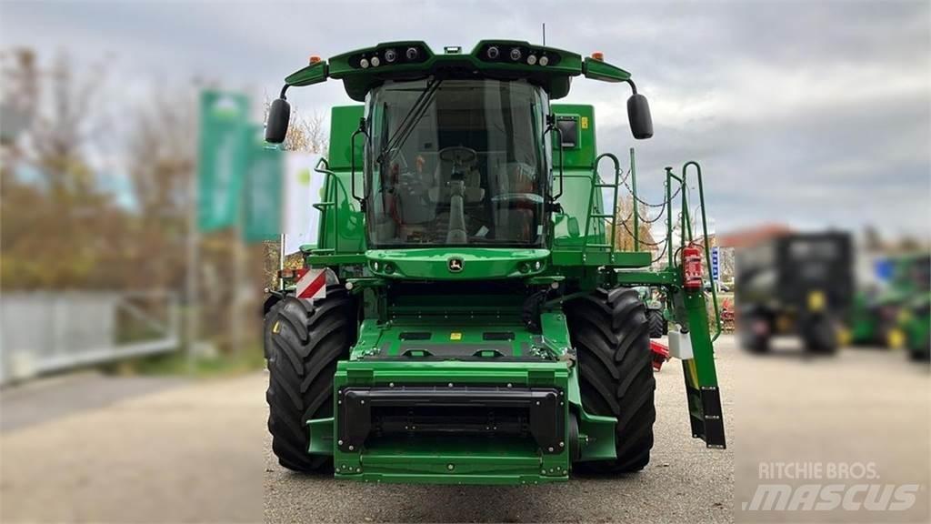 John Deere S770 Combine harvesters