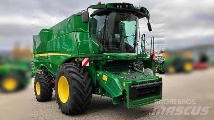John Deere S770 Combine harvesters