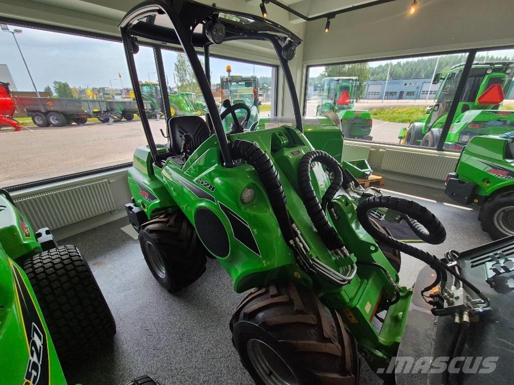 Avant 528 Multi-purpose loaders