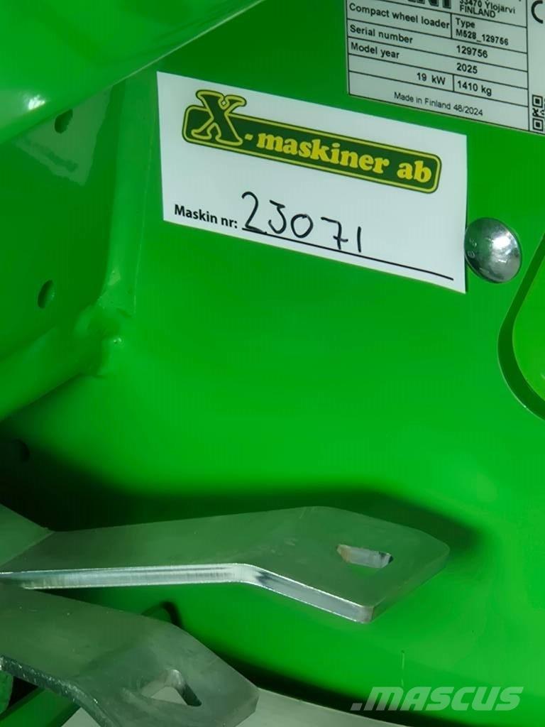 Avant 528 Multi-purpose loaders