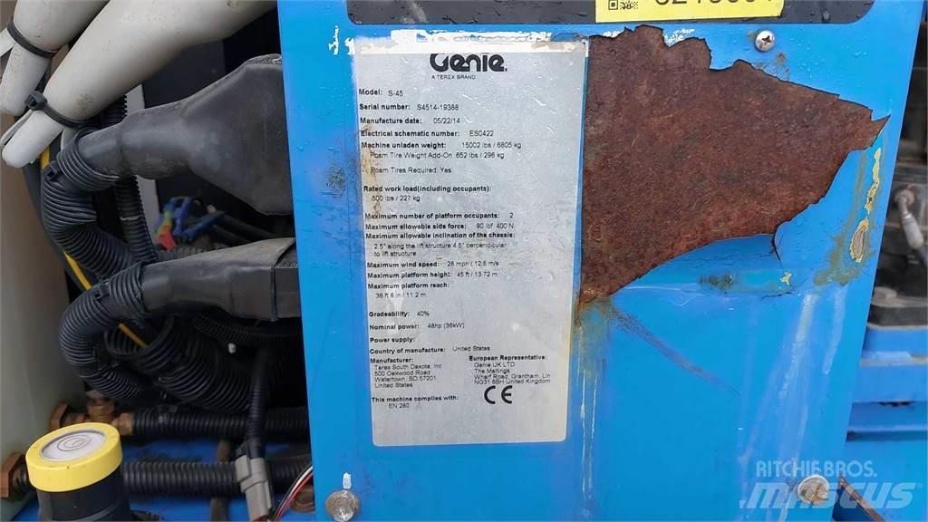 Genie S45 Telescopic boom lifts