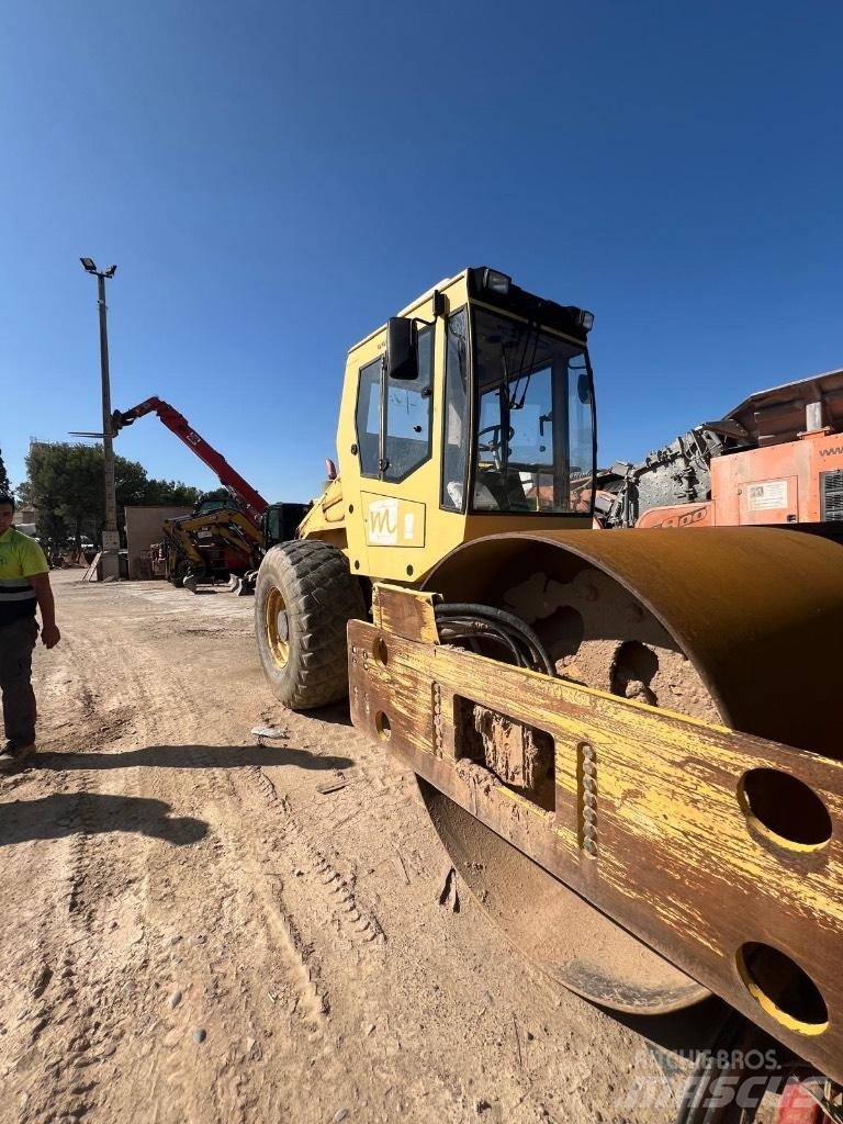 Bomag BW 211 D-3 Single drum rollers