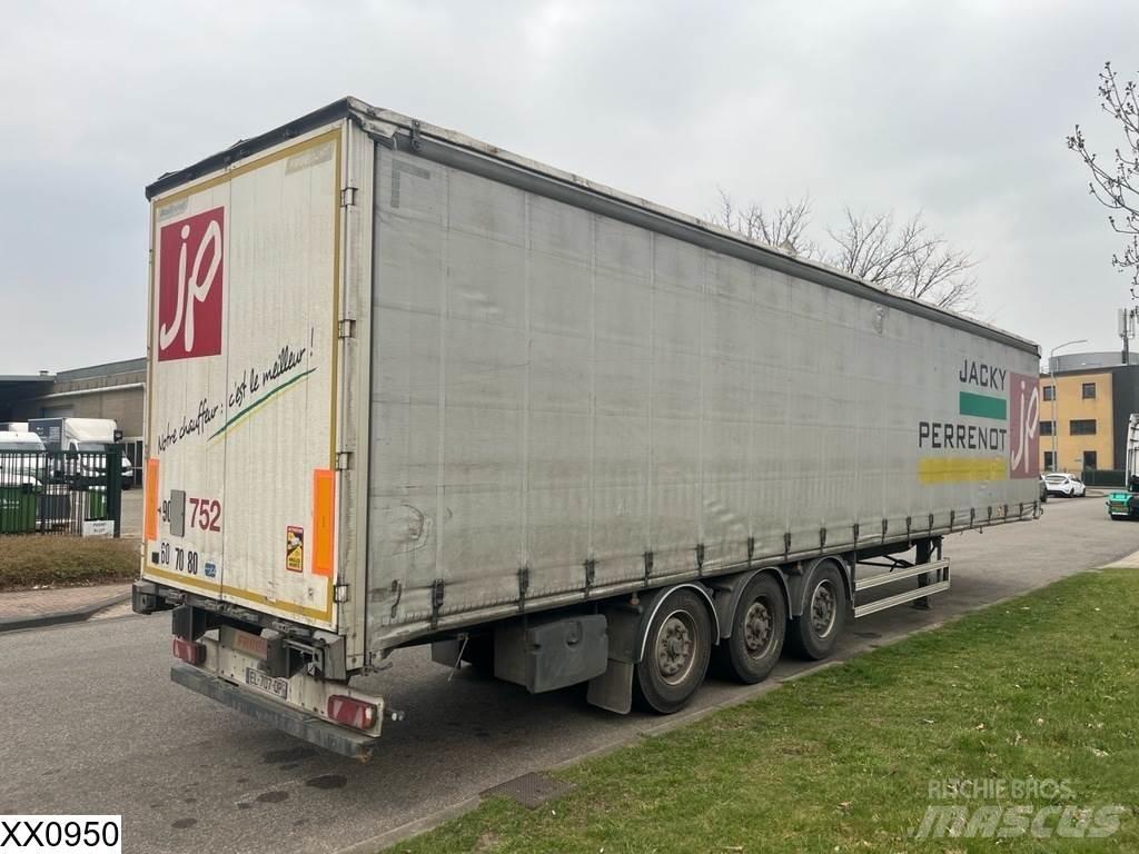 Fruehauf Tautliner Curtain sider semi-trailers