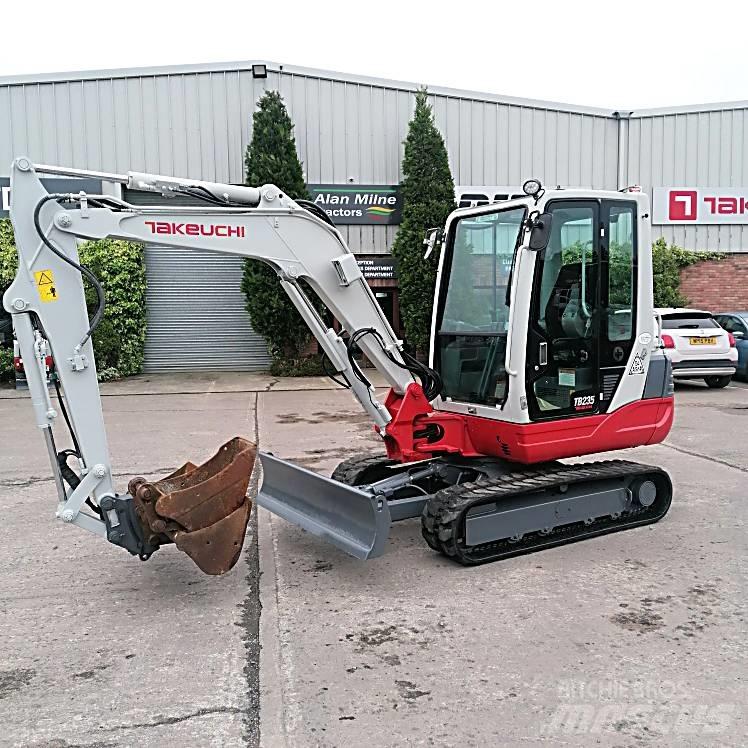Takeuchi TB235 Mini excavators < 7t (Mini diggers)