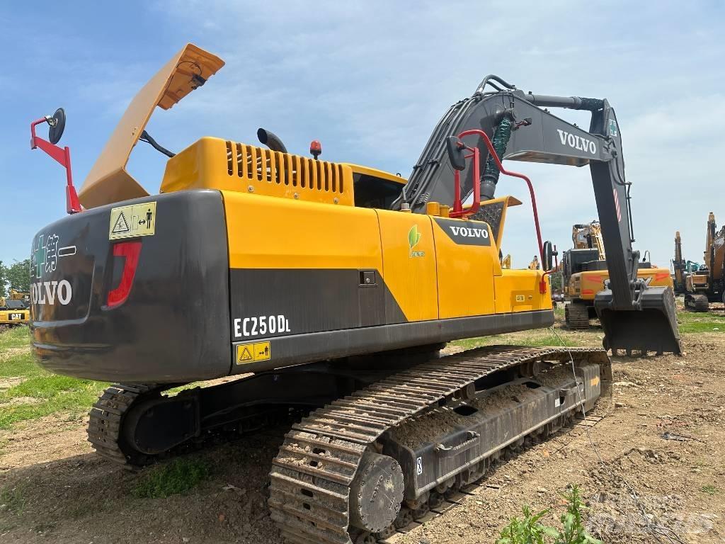 Volvo EC250D Crawler excavators