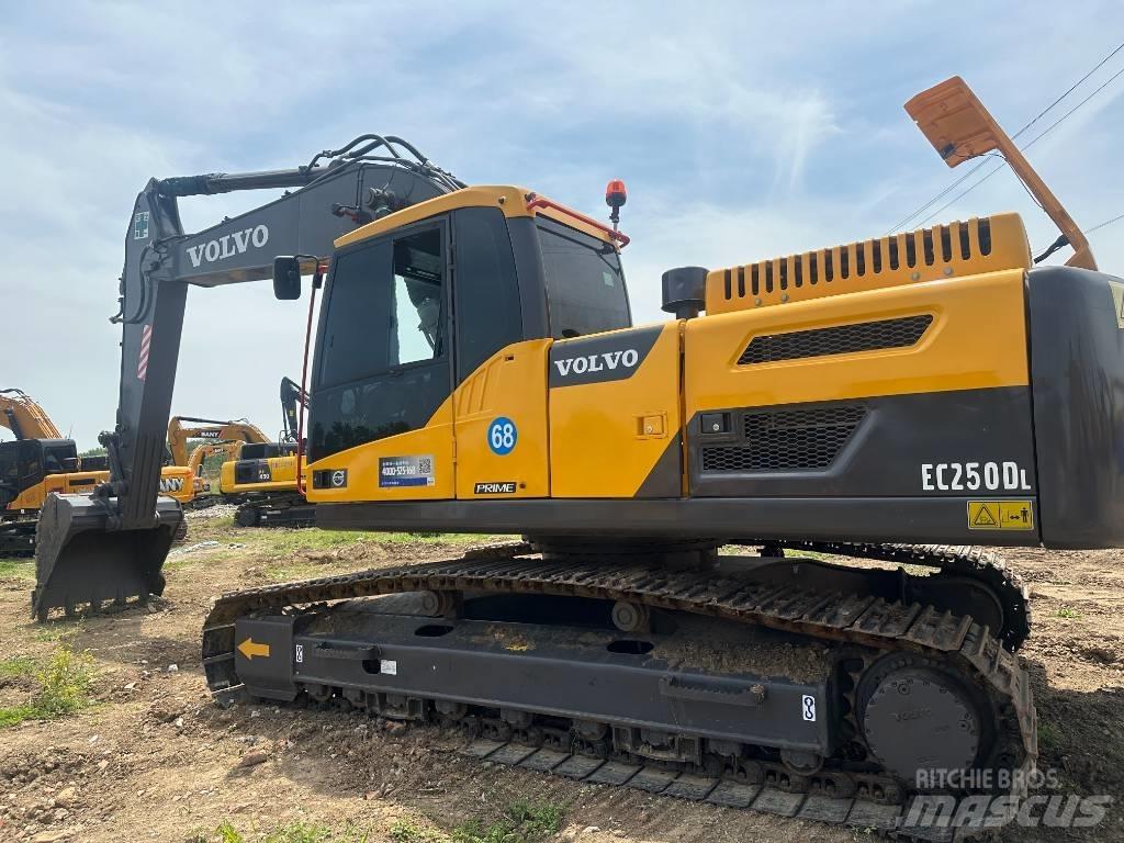 Volvo EC250D Crawler excavators