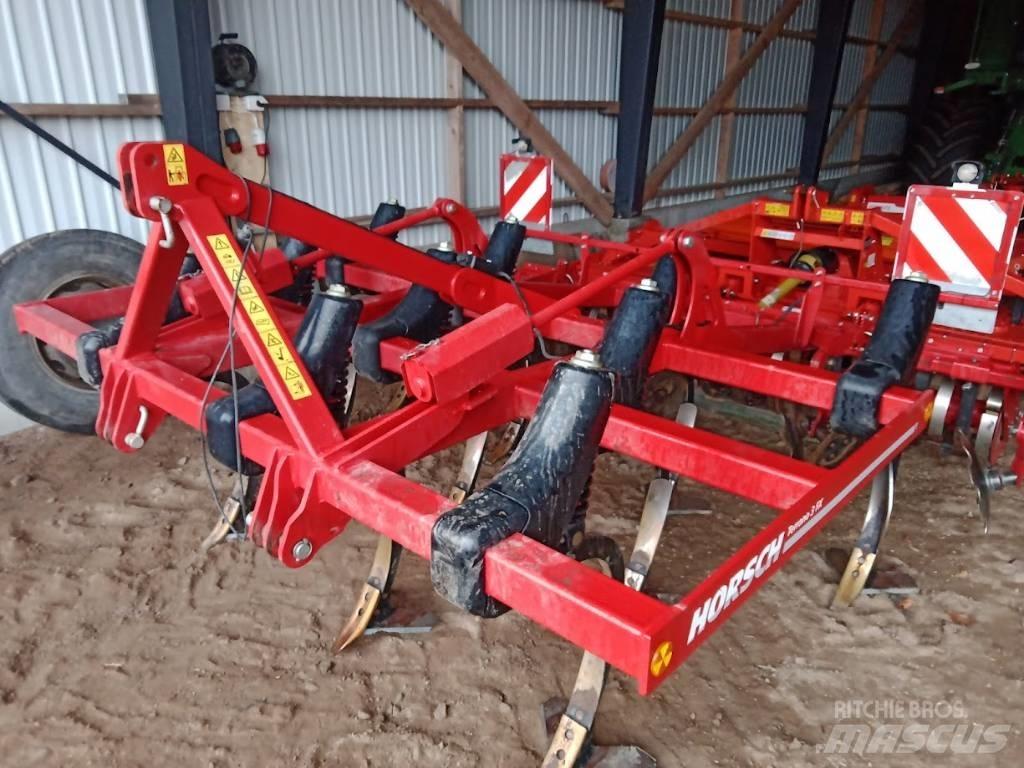 Horsch Terrano 3 FX Cultivators