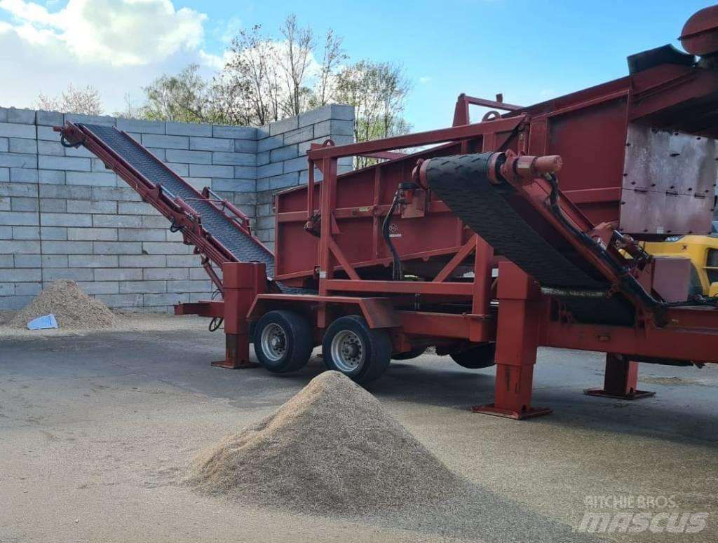 Morbark 7x18 Mobile screeners