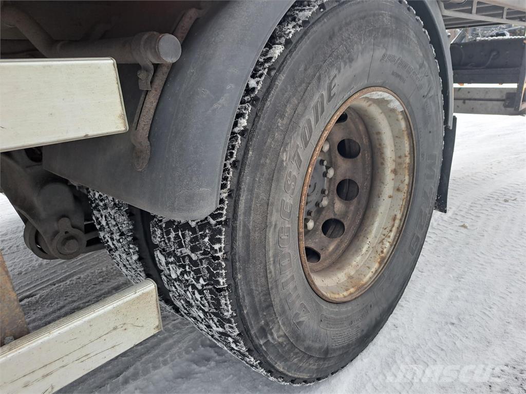 Volvo FLH42 RD Truck mounted cranes