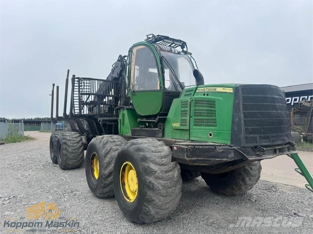 John Deere 1910E Forwarders