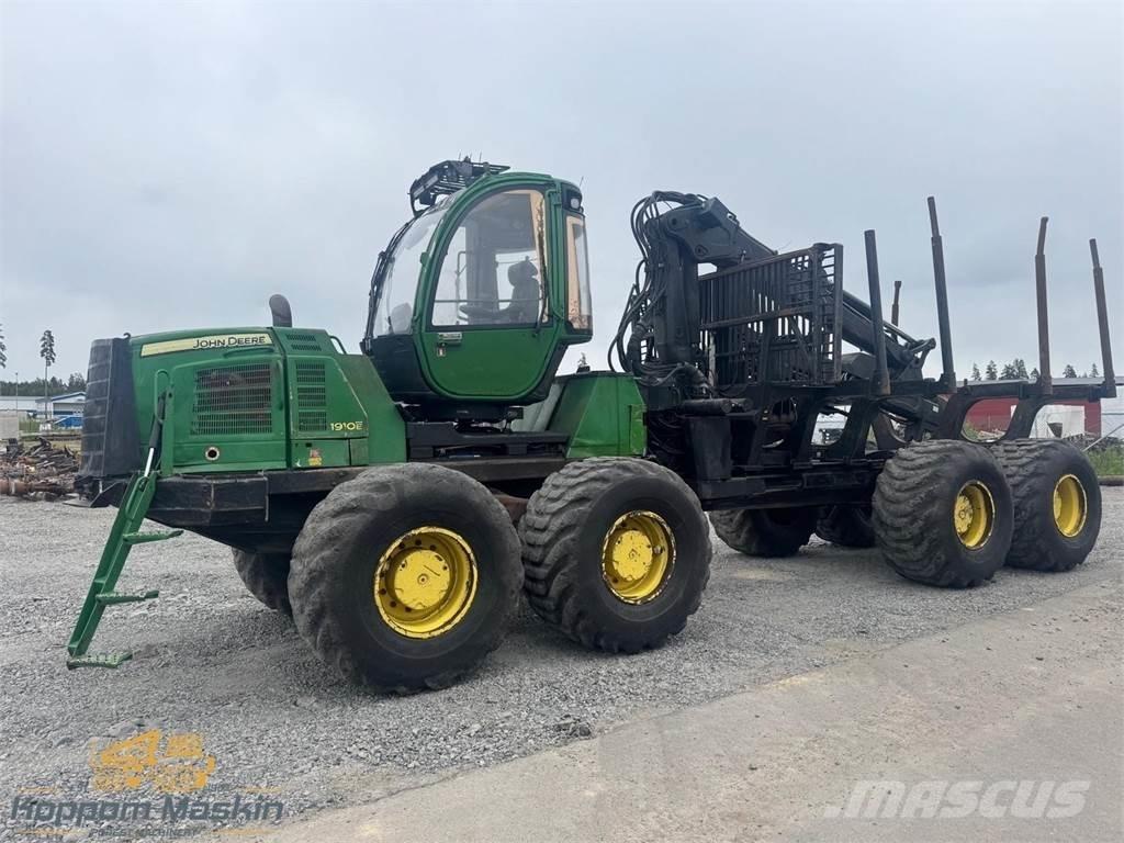 John Deere 1910E Forwarders