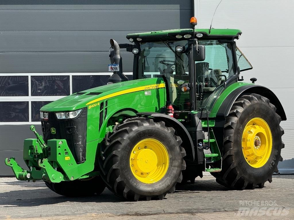 John Deere 8400 R Tractors