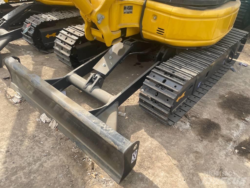 Komatsu PC 30 Mini excavators < 7t (Mini diggers)
