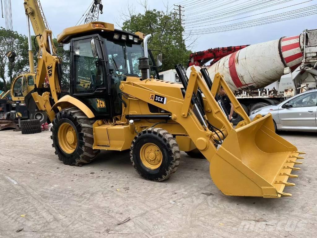JCB 3 CX Backhoe