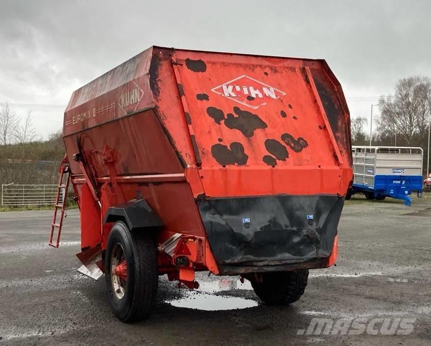 Kuhn EuroMix II 1460 Feed mixer