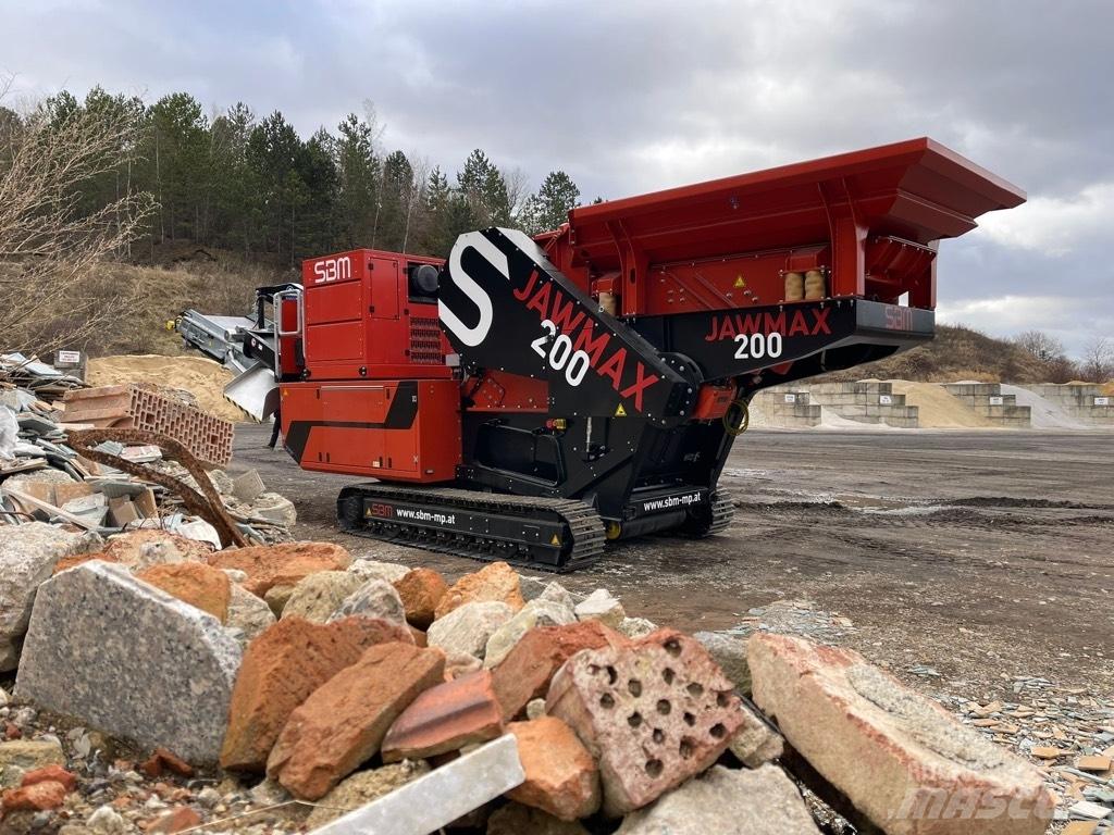 SBM Jawmax 200 Mobile crushers