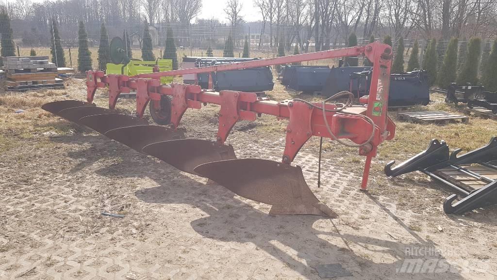 Unia TUR V6 Ploughs