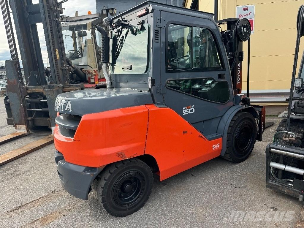 Toyota 40-8FD45N Diesel trucks
