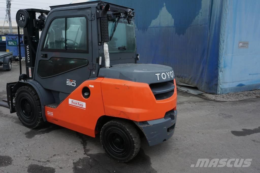 Toyota 40-8FD45N Diesel trucks