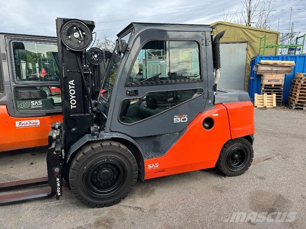 Toyota 40-8FD45N Diesel trucks