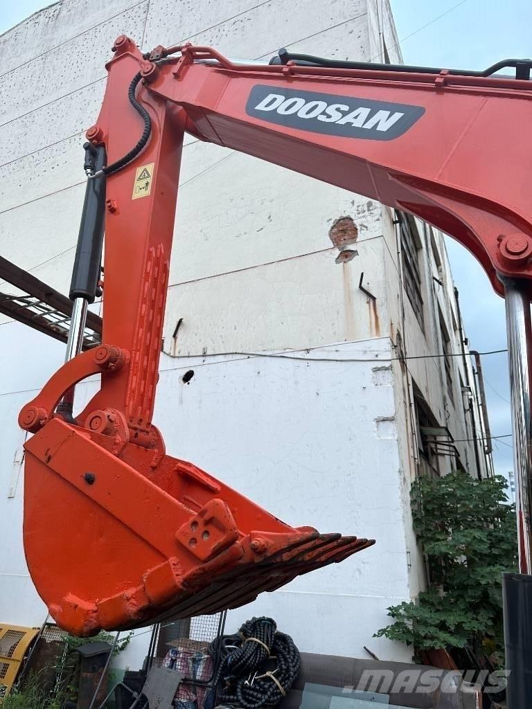 Doosan Doosan Mini excavators < 7t (Mini diggers)