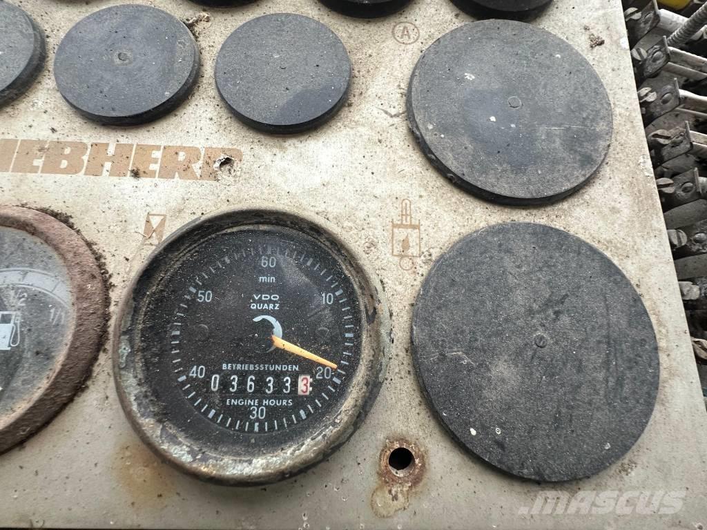 Liebherr R621 B Crawler loaders