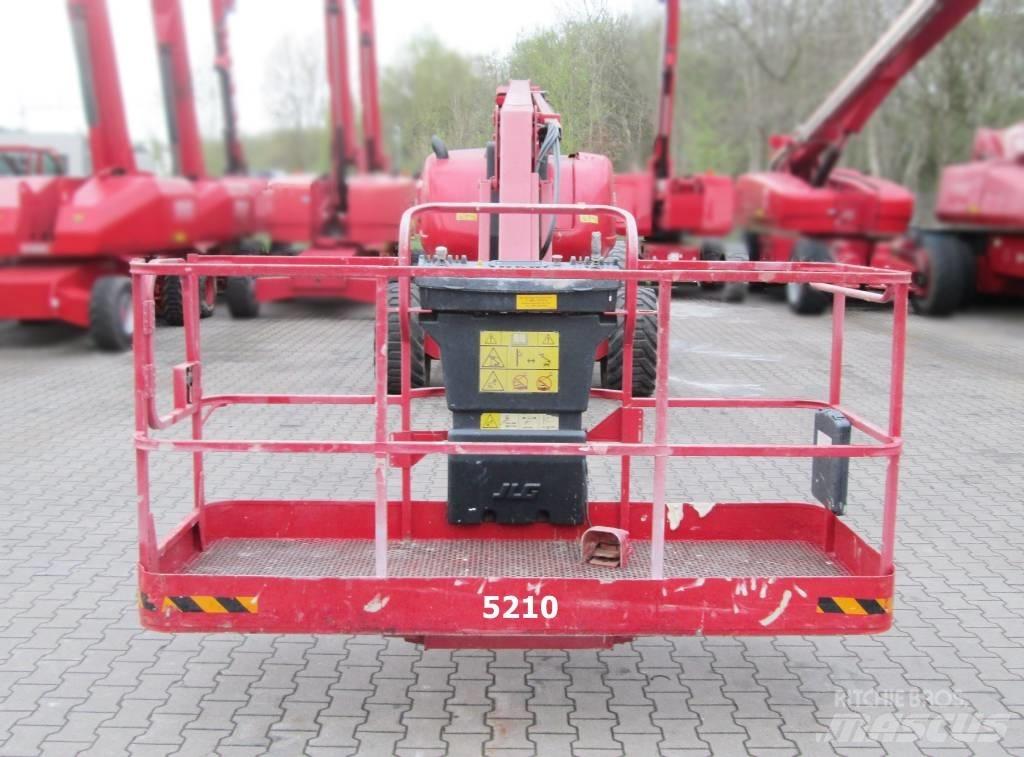JLG 800 AJ Articulated boom lifts