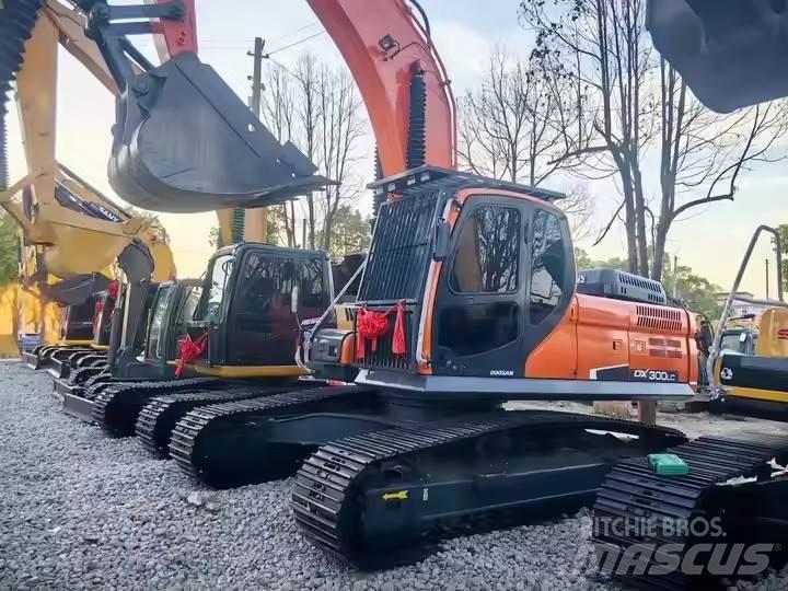Doosan DH300 Crawler excavators