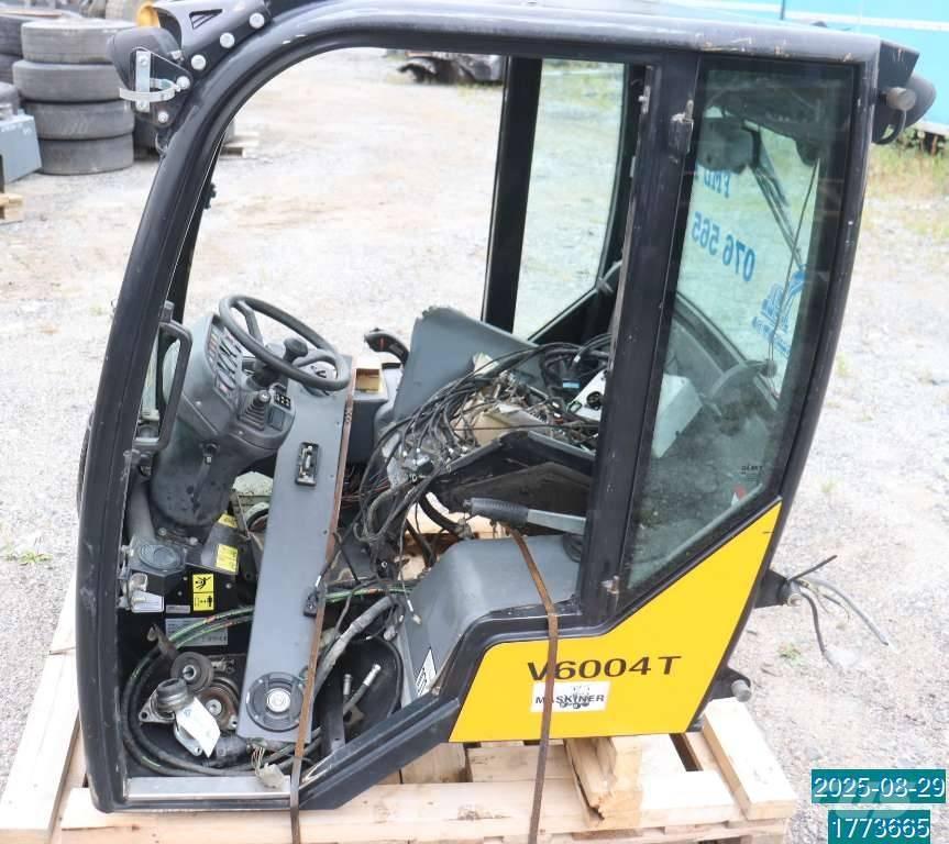 GiANT V 6004 T Mini loaders