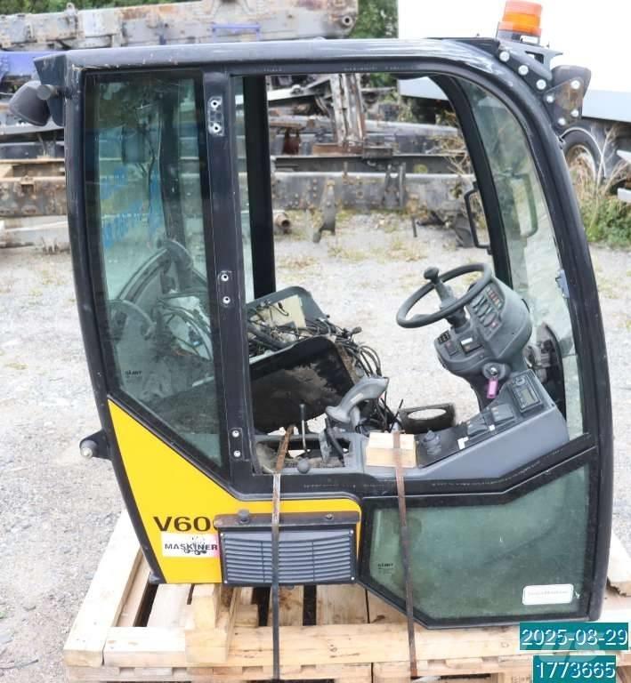 GiANT V 6004 T Mini loaders