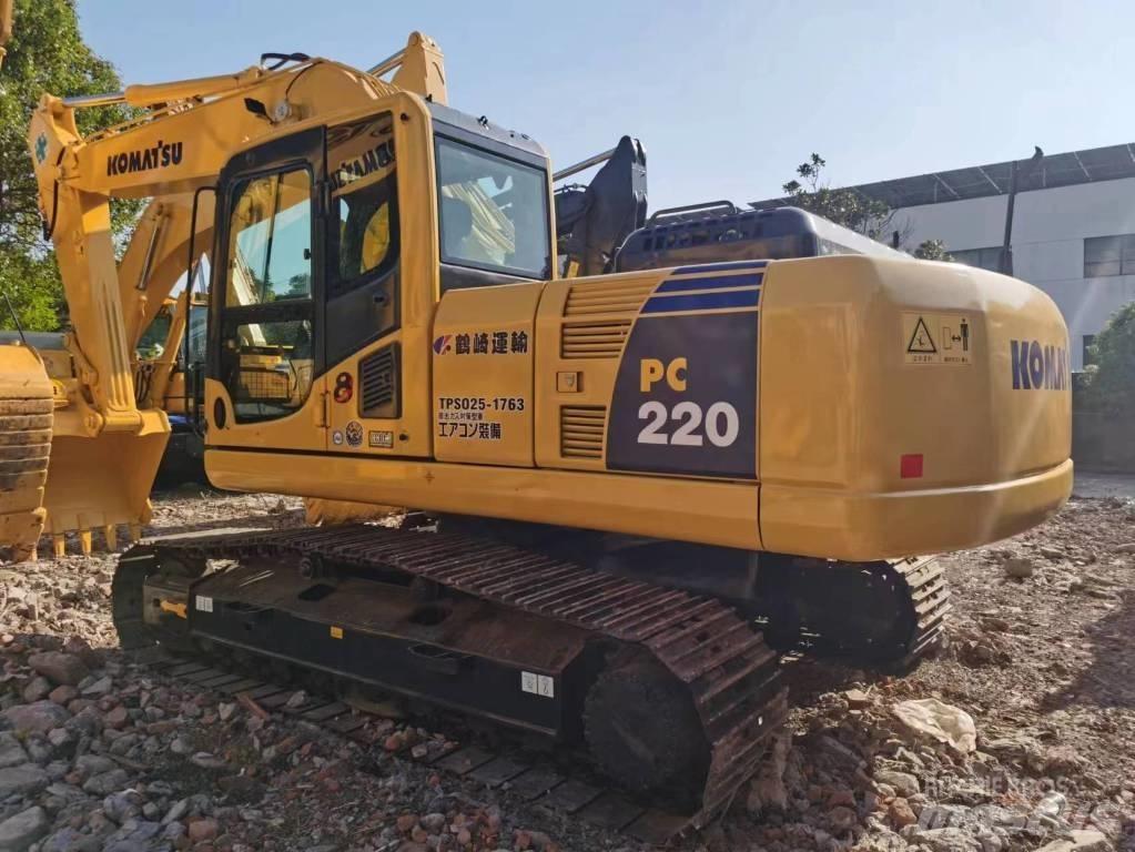 Komatsu PC 220-8 Crawler excavators