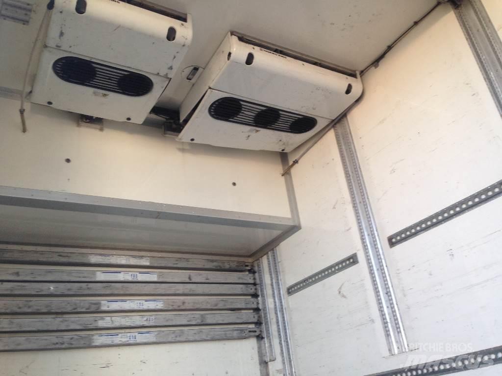 DAF XF105.510 6x2/48 Box trucks