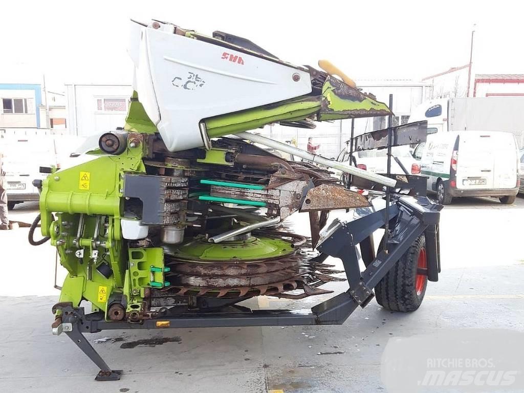 CLAAS Orbis 900 AC Combine harvester heads