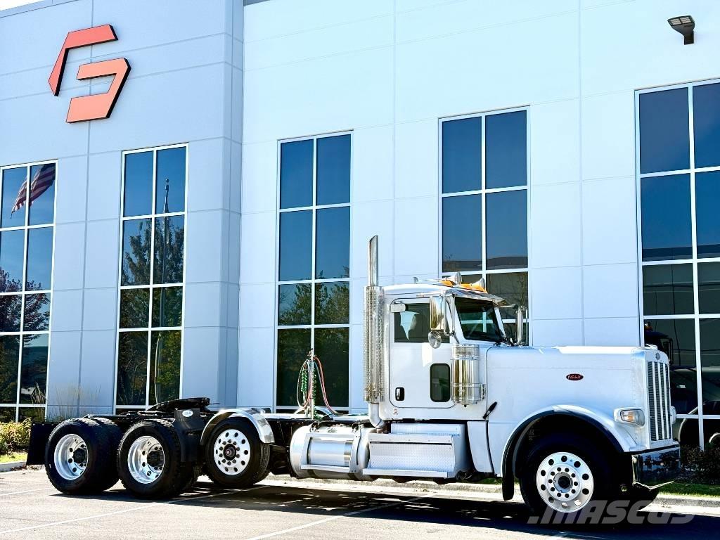 Peterbilt 389 PRIDE Prime Movers