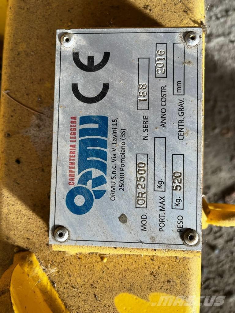  ORMU LAMA NEVE 2500 Snow blades and plows