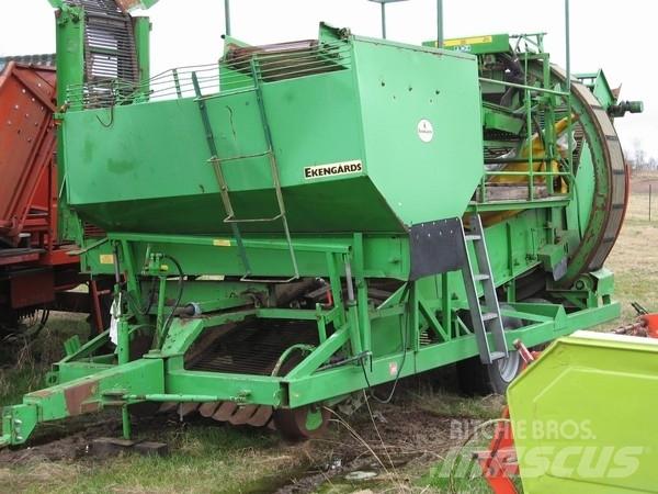  Ekengard 2 Potato harvesters