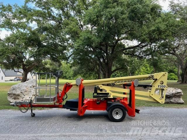 JLG T 350 Trailer mounted platforms